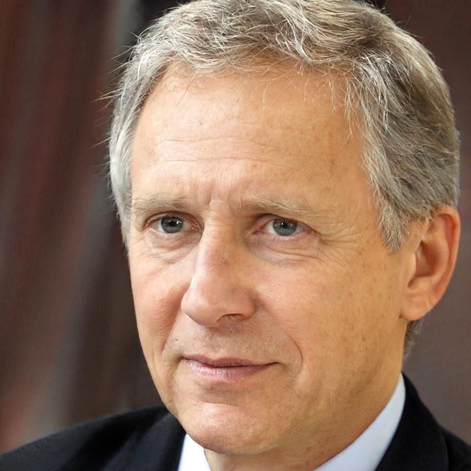 Evaristo Castañeda, Director de Análisis Financiero de finoravela